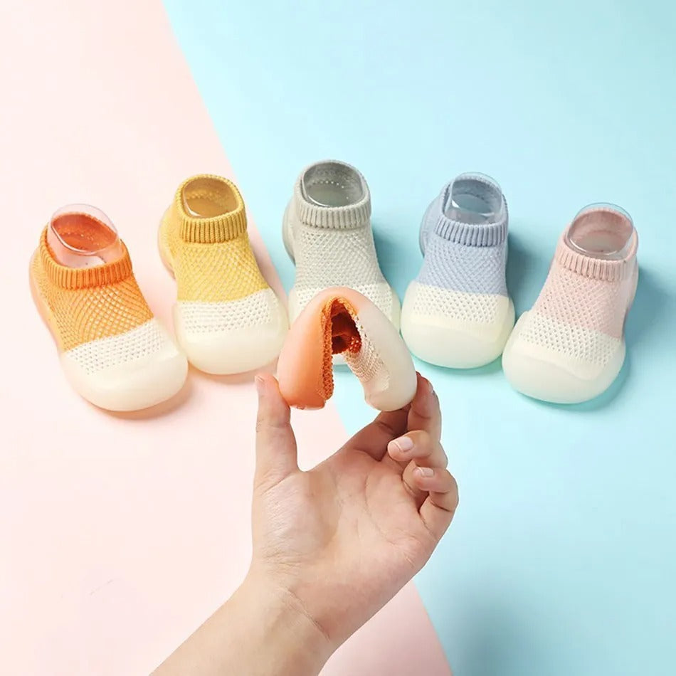 Chaussures antidérapantes légères bicolores pour bébé