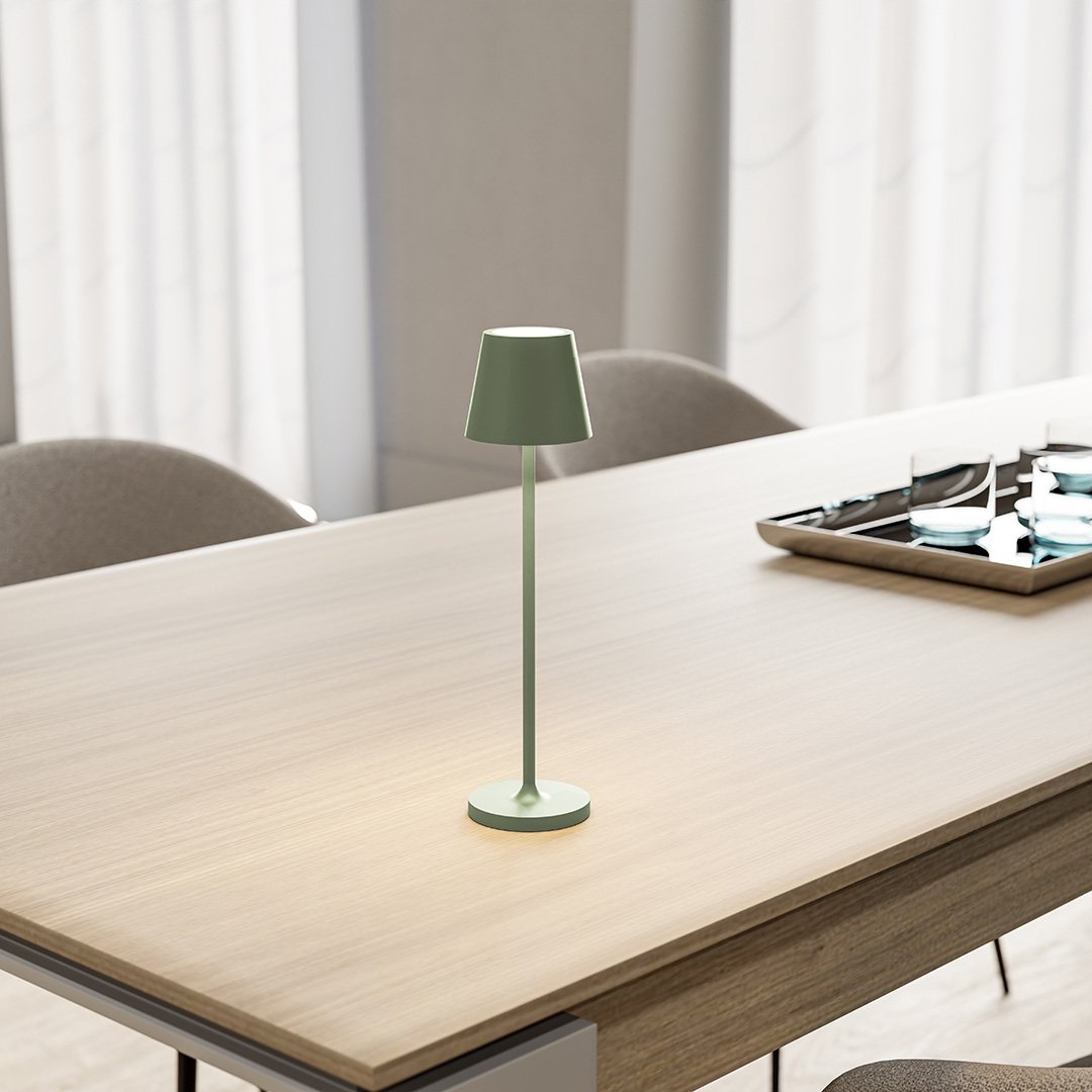 Kompakte LED-Lampe mit Touchscreen und langer Lebensdauer