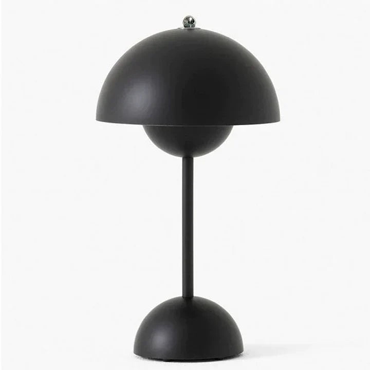 Elegante nordische Tischlampe