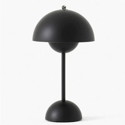 Elegante nordische Tischlampe