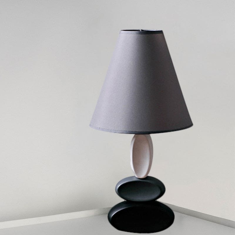 Lampe de table moderne abat-jour conique en tissu gris