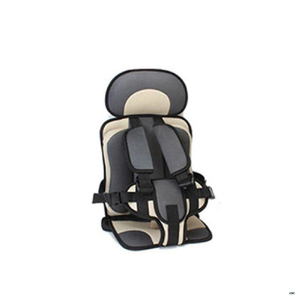 Kompakter Babysitz fürs Auto