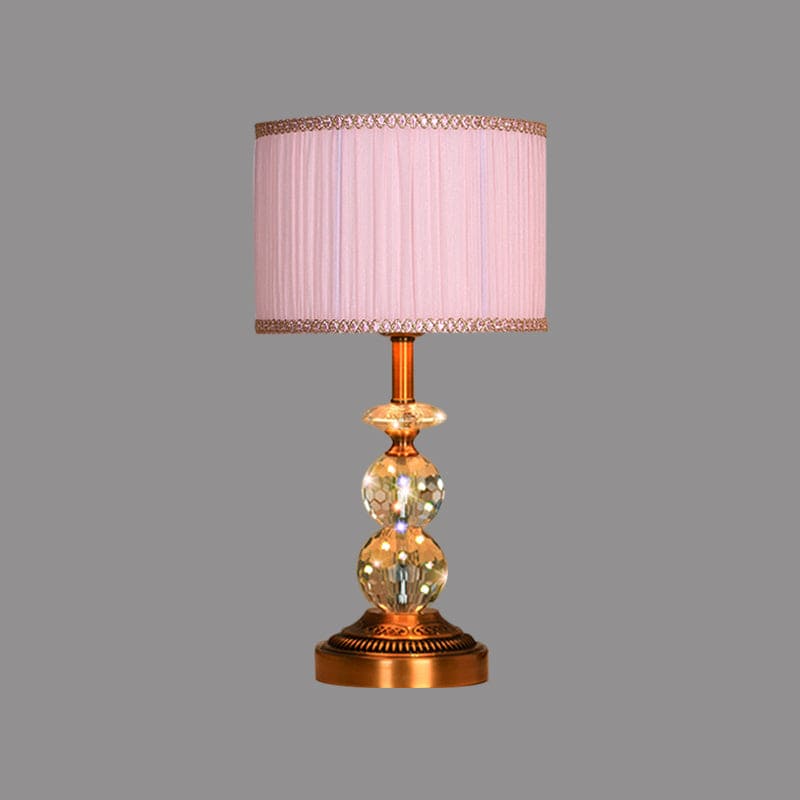 Lampe de table élégante forme conique cristaux taillés