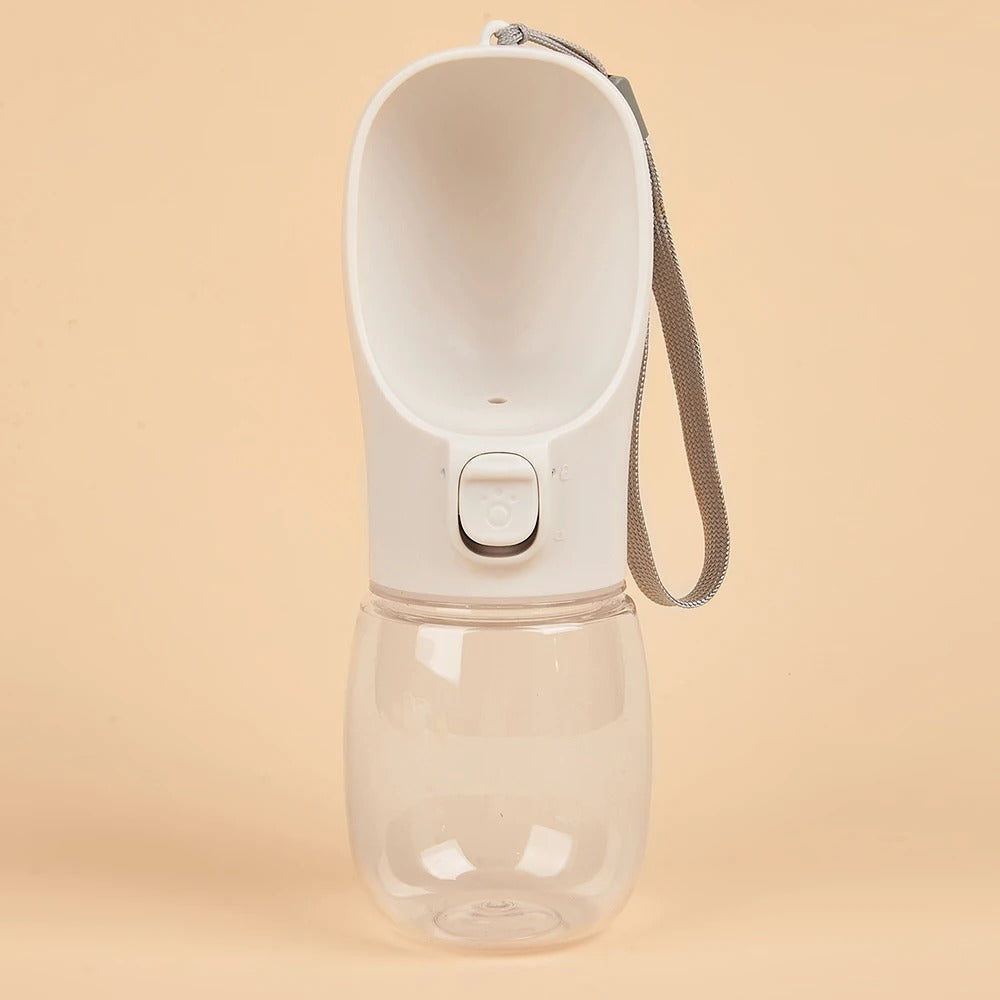 Bouteille d'eau portable pour chien avec distributeur intégré