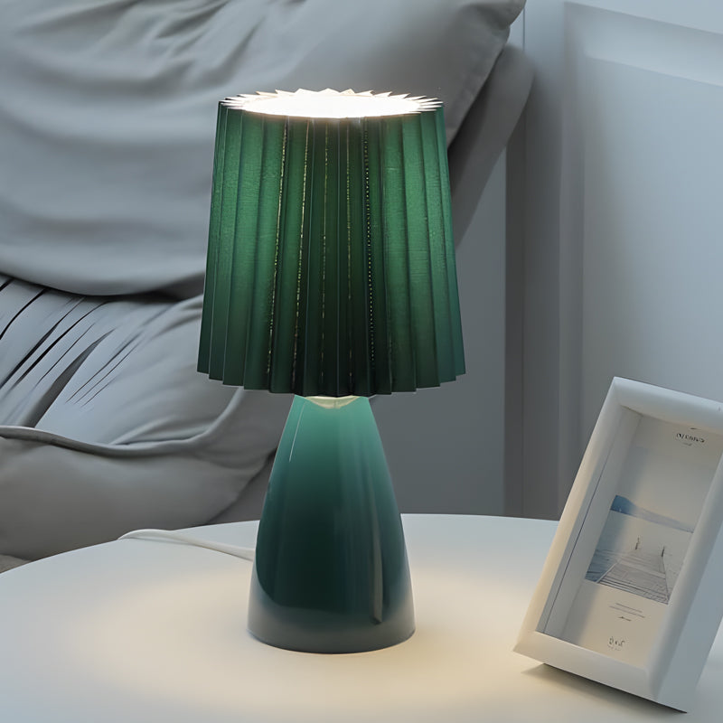 Lampe de table à tissu plissé avec base en verre et port USB 30 cm