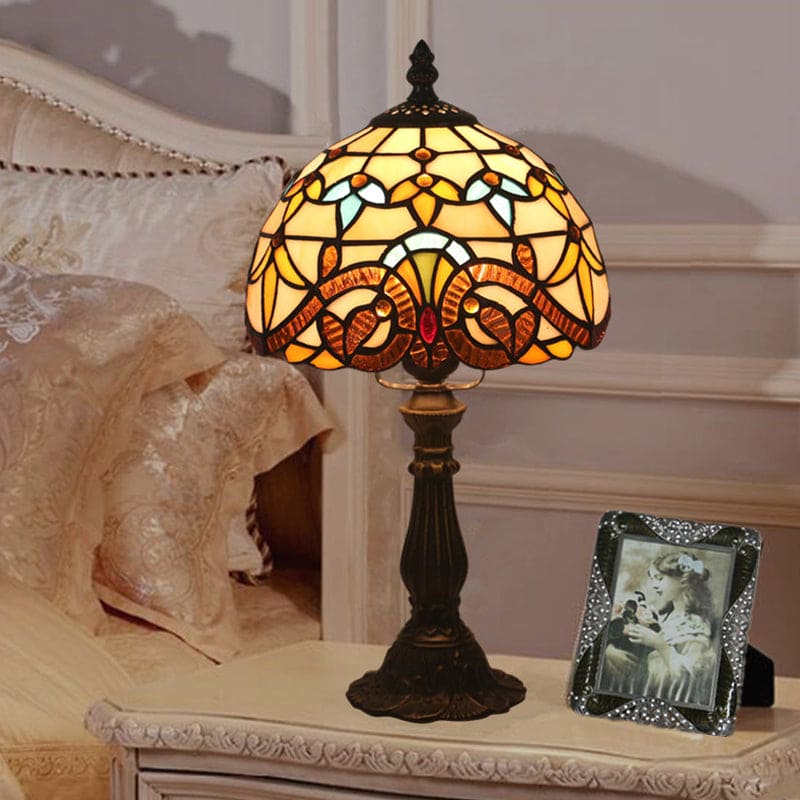 Lampe de table en verre motif Tiffany élégante