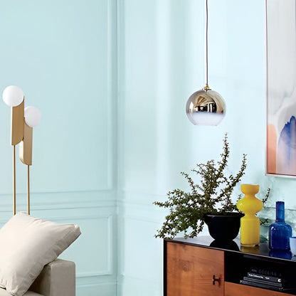 Suspension globe en verre avec éclairage LED moderne