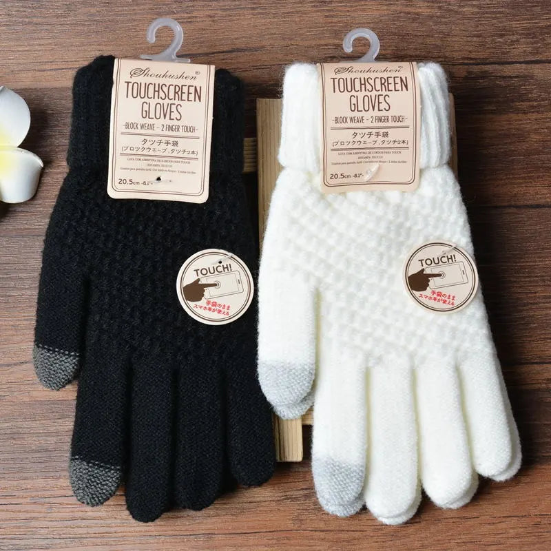 Gants tricotés légers à design élégant