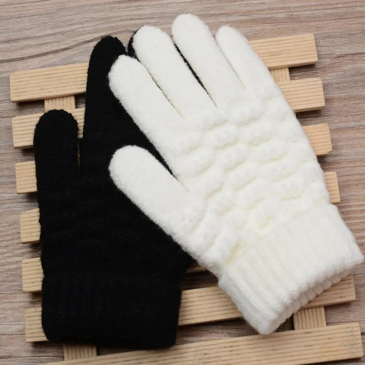 Gants tricotés légers à design élégant