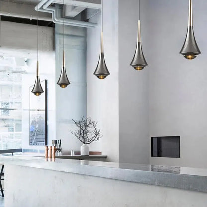 Suspension élégante à éclairage LED diffuse