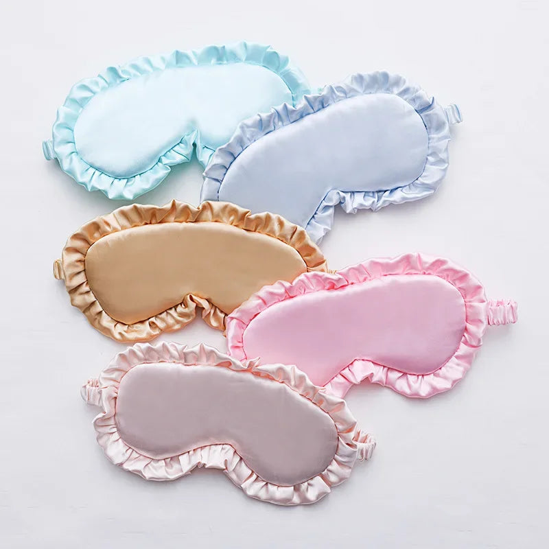 Masque de sommeil en soie à volants élégants