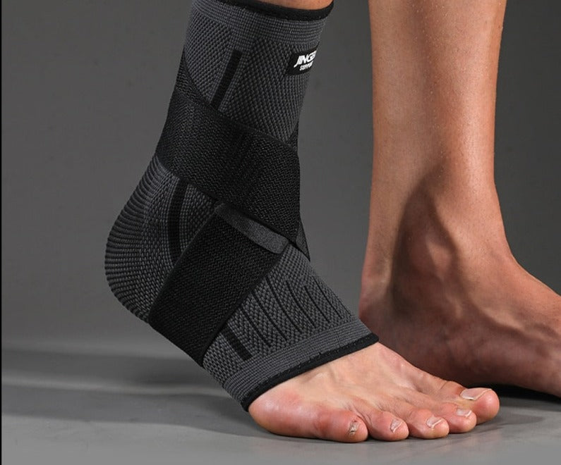 Attelle de cheville flexible en néoprène
