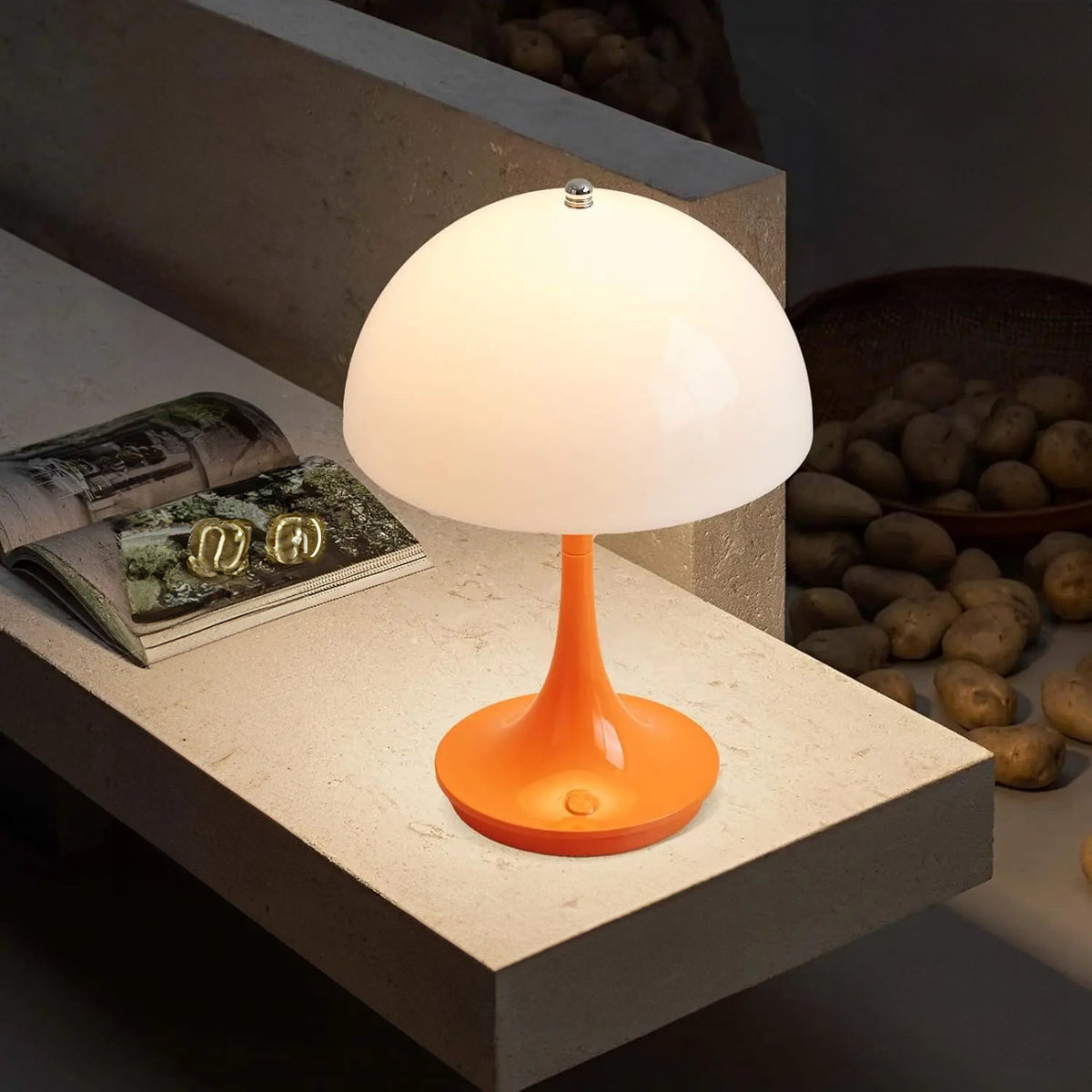 Lampe de chevet tactile LED élégante