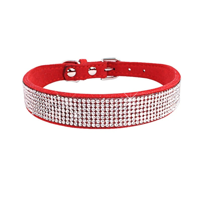 Collier élégant à paillettes et cristaux