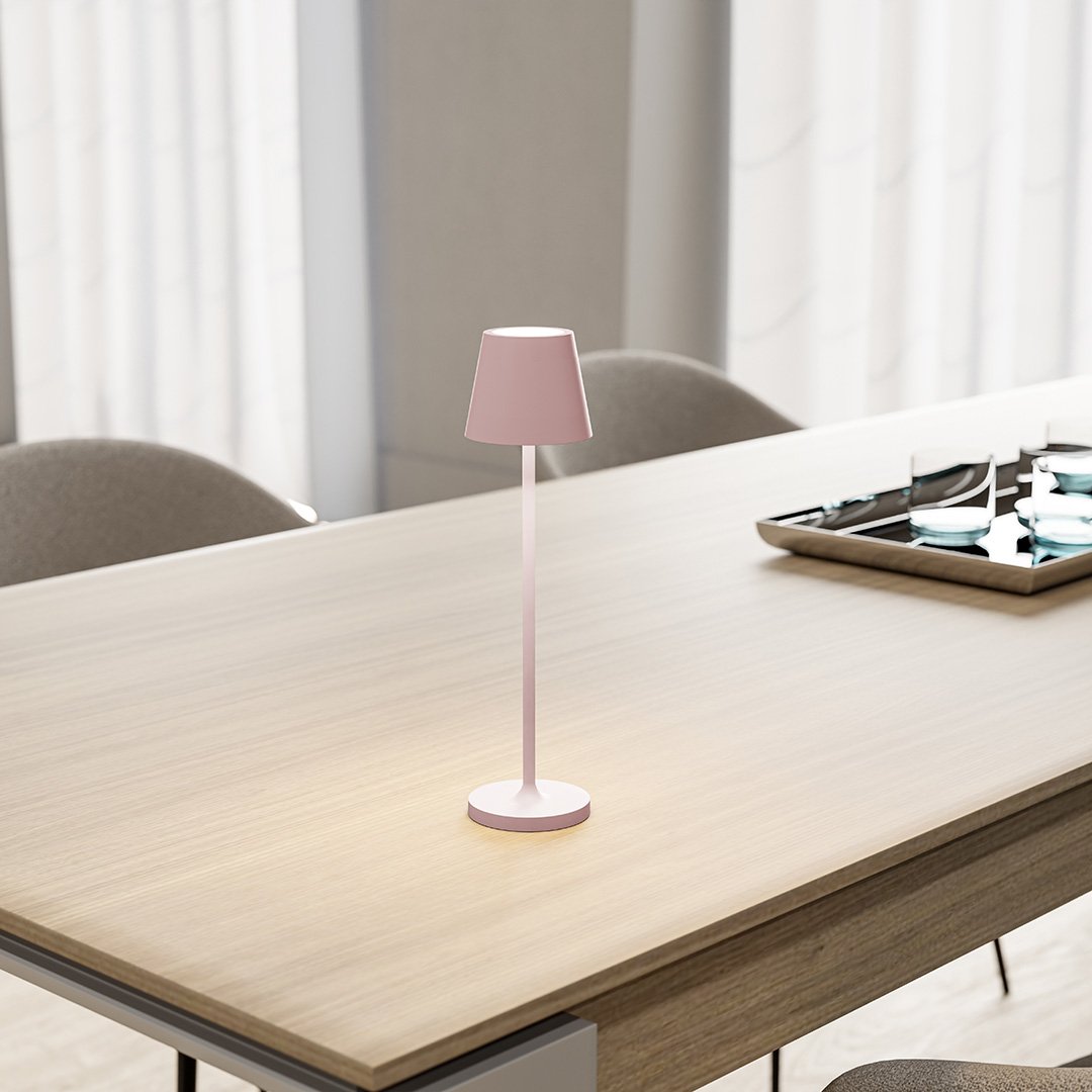 Kompakte LED-Lampe mit Touchscreen und langer Lebensdauer