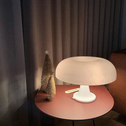 Skandinavisch designte Pilzlampe